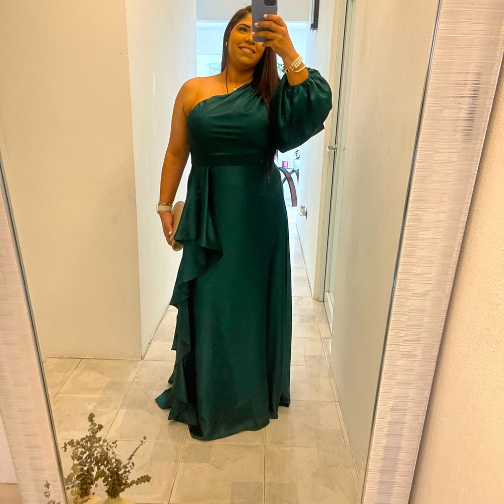 Elegant long dress green one sleeve